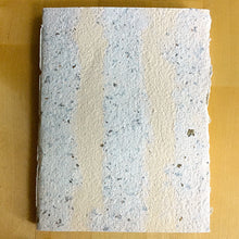 Load image into Gallery viewer, Seasonal Garden Journal