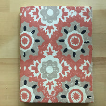 Load image into Gallery viewer, Seasonal Garden Journal