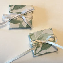 Load image into Gallery viewer, Little Minis