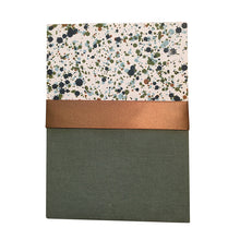 Load image into Gallery viewer, Accordion Book with Pockets