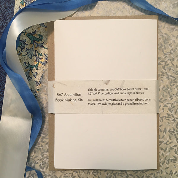 Accordion Bookmaking Class