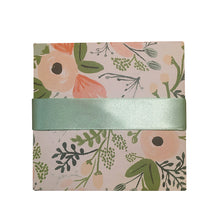 Load image into Gallery viewer, Accordion Book Floral with Magnetic Closures